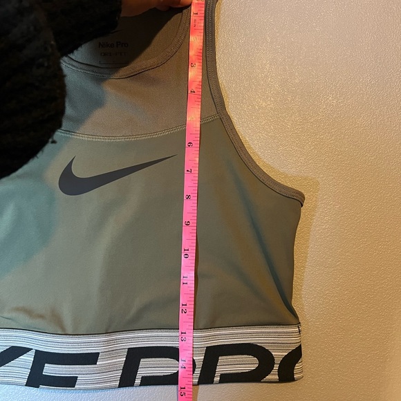 Nike Women's Pro Dri-FIT Women's Cropped Graphic Training Top Size S NEW - Picture 5 of 8